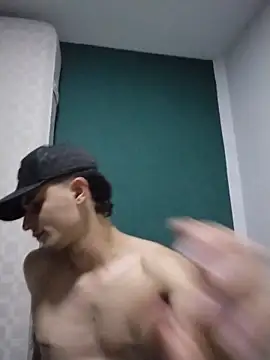 sebastianskyler - SebastianSkyler's free webcam - UK Sex Cams