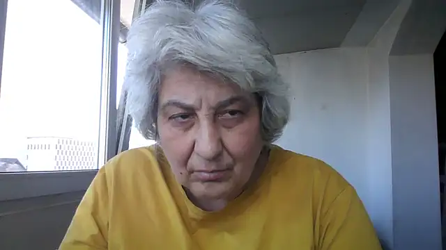 ExquisiteMature webcam