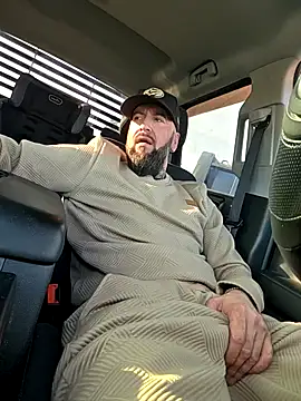 Beardedtattood webcam