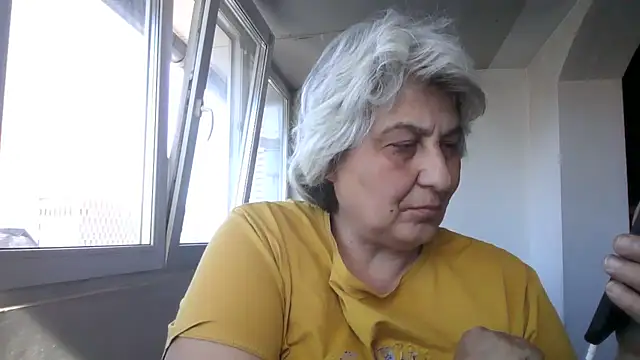 ExquisiteMature webcam