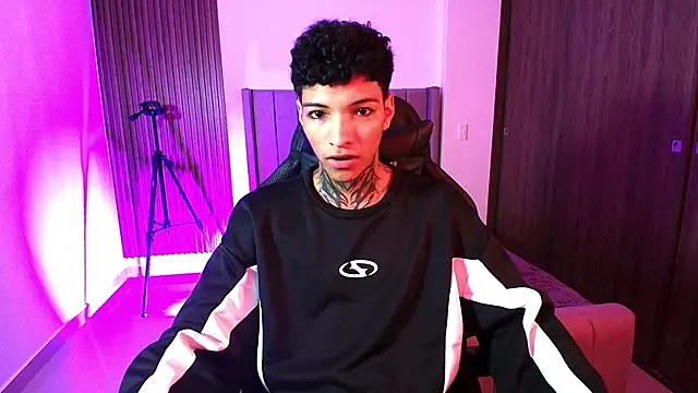 im_Usuga webcam stripchat model stream image