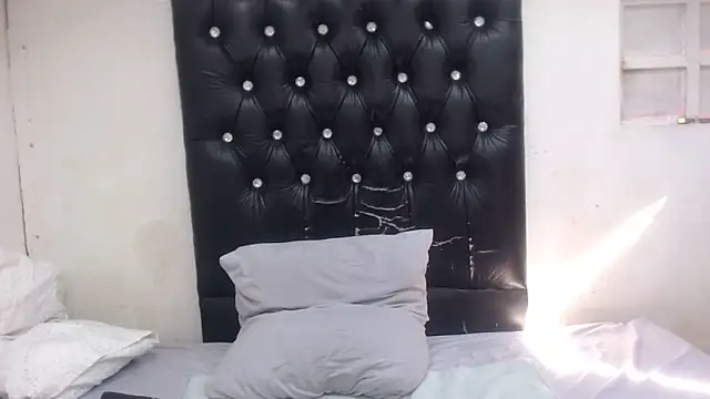 GlowGoddessxx webcam