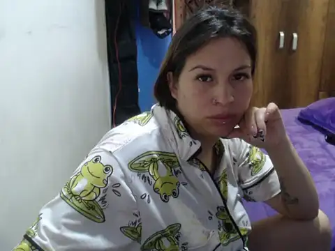 layanafuckass webcam