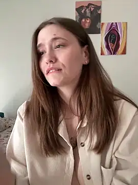 Webcam Model (Sabrina_shells)  is live.Free join now!