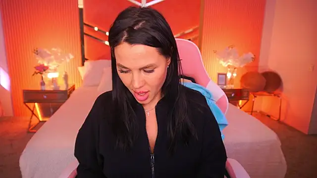 Casey_Min Stripchat cam model