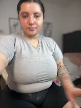 horny_roomiess webcam