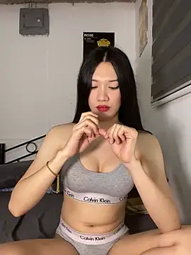 Sweetashleyasian webcam