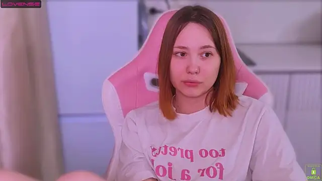 Airyhill Stripchat cam model