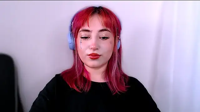 purplewitch Stripchat cam model