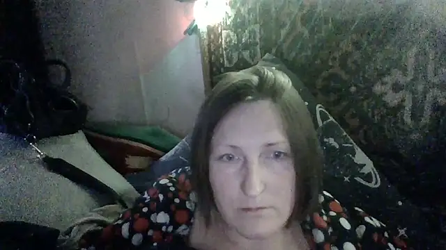 AllaSowinskaya Stripchat cam model