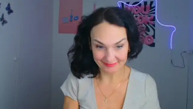 Rosie_Rosee Stripchat cam model