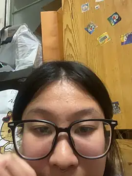 美女abella1116在线直播