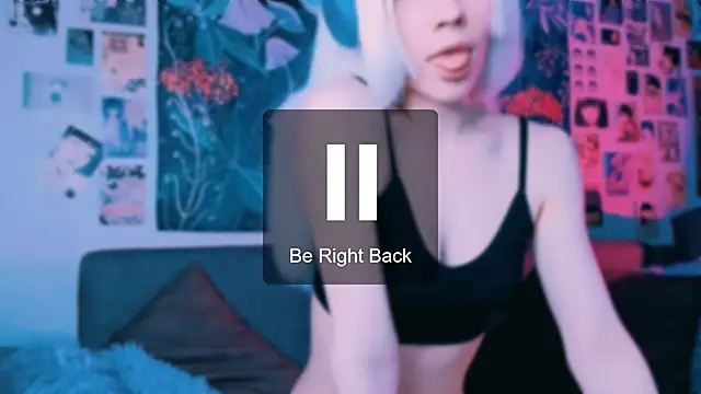 PeacchyPawss - Live Cam