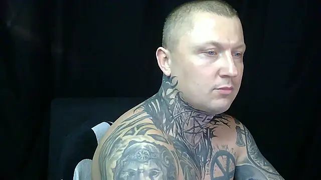 devilWithTats live sex cam