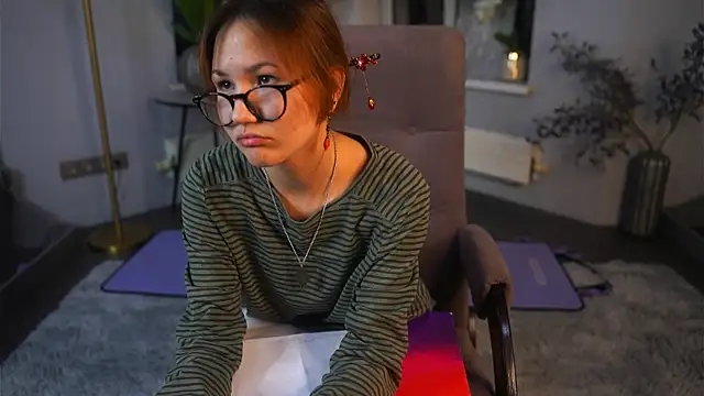 KristyMcgough webcam