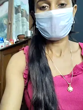 Webcam Model (Saharaa)  is live.Free join now!