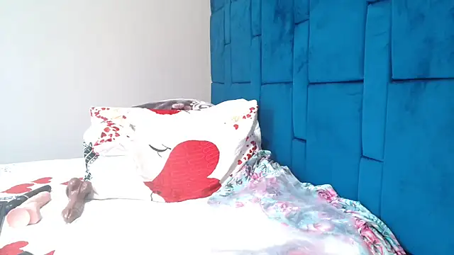 Sweetjuicyclitoris webcam