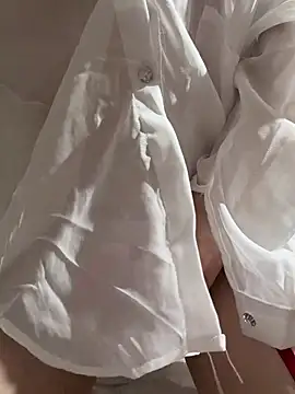 美女Yiyi-707在线直播