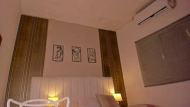 zoe_sky_ - Zoe_sky_'s free webcam - UK Sex Cams