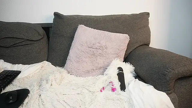 missnaughtyclass - MissNaughtyClass's free webcam - UK Sex Cams