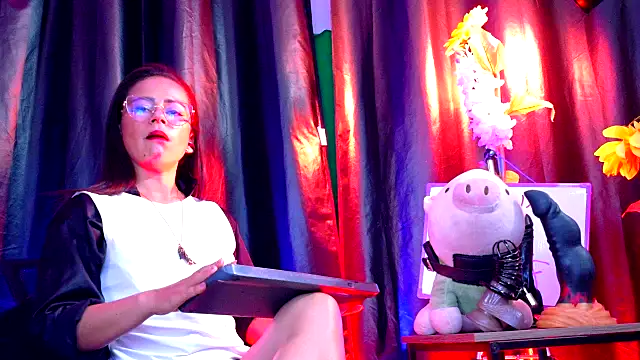 MistressSlut1 webcam