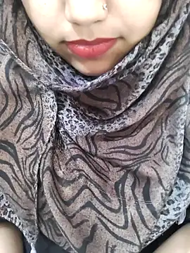 Webcam Model (Miss_Rose__)  is live.Free join now!