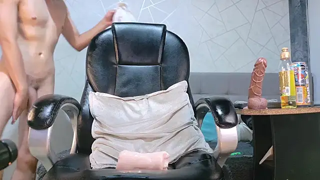 Milo_Thompson webcam