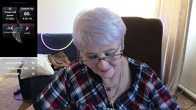 sandra_snowflake - Sandra_Snowflake's free webcam - UK Sex Cams