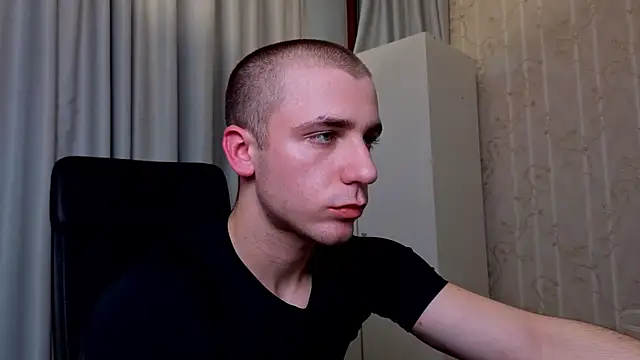 kellenwest - KellenWest's free webcam - UK Sex Cams