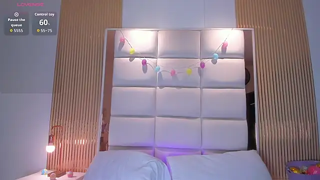 Megaan_Rousee webcam