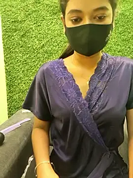 Webcam Model (yhona_darling)  is live.Free join now!