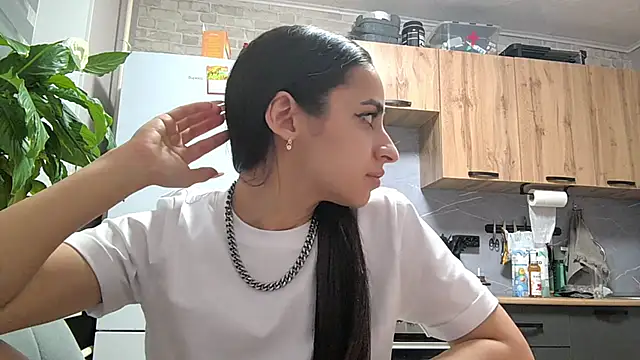 elwinebooton - ElwineBooton's free webcam - UK Sex Cams