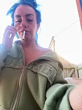 BELLABLACKXUK webcam