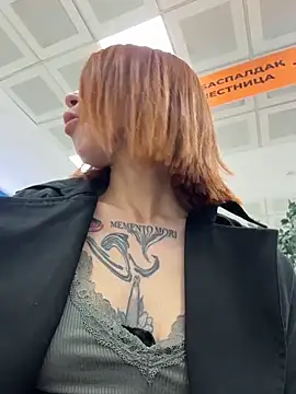 RosieSecret's live cam