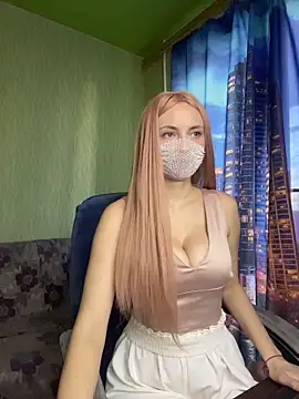 SophieBlackwood webcam