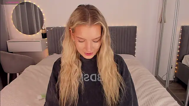 CassieRayss live sex cam