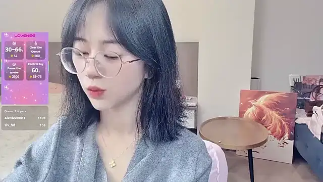 美女-ruoruo-在线直播