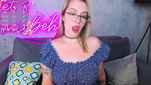 Viickie_Nelsson webcam