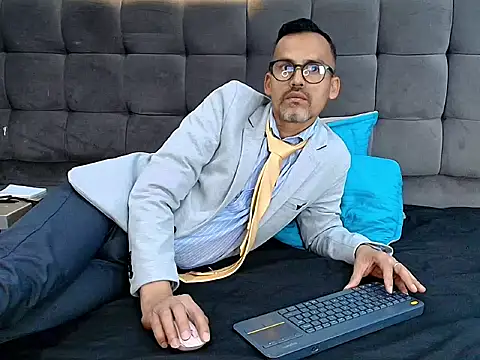 Oswalldo__ webcam stripchat model stream image