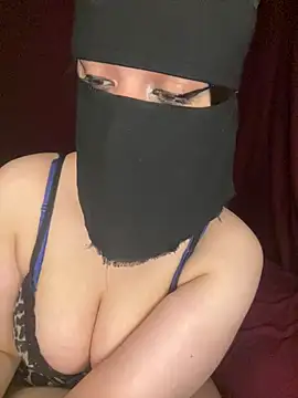 RooVaaN-Xx - Live Cam