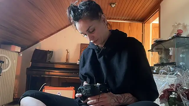 ClaireDeLunee webcam