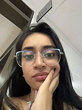 Webcam Model (leilani_X)  is live.Free join now!