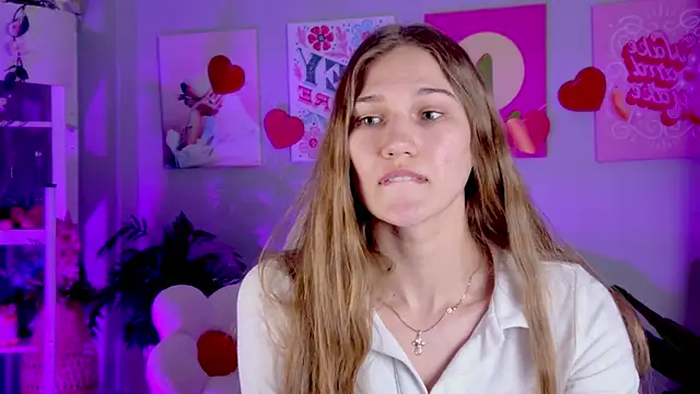 sweet_emilya - Sweet_Emilya's free webcam - UK Sex Cams