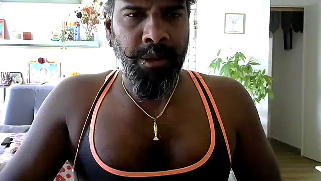 frenchblackc31 webcam