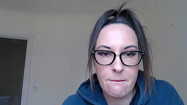 humiliatrixxxx - Humiliatrixxxx's free webcam - UK Sex Cams