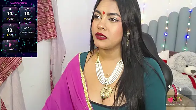 lakshmiraniii webcam