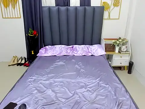 Maddison_Lore webcam