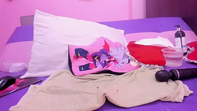 MATURE_WHOR33 webcam