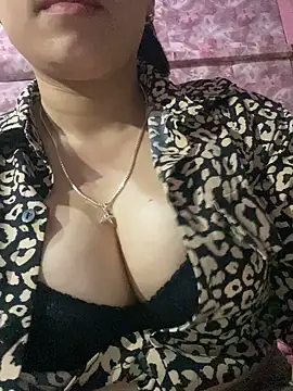 Girlsexxy-excitef webcam