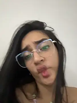 leilani_X webcam